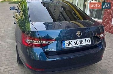 Лифтбек Skoda Superb 2016 в Краматорске