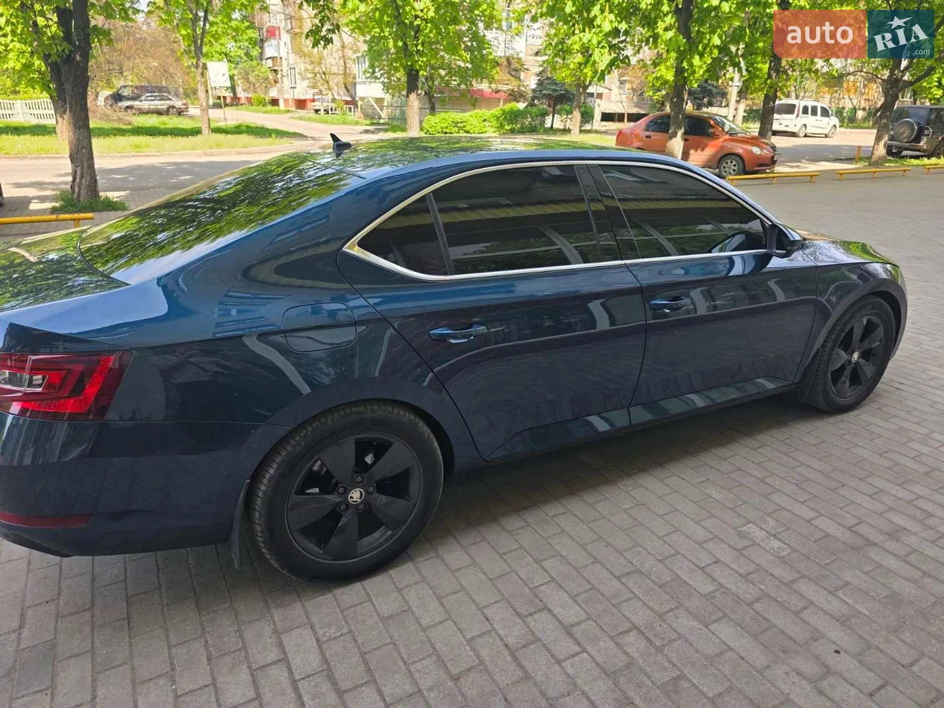 2016 Skoda Superb - мініатюра 7