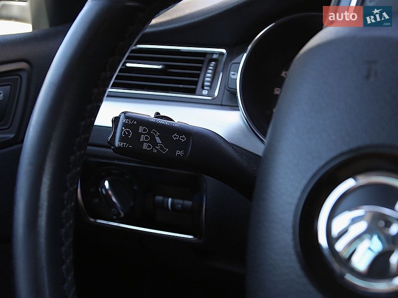 Универсал Skoda Superb 2014 в Киеве