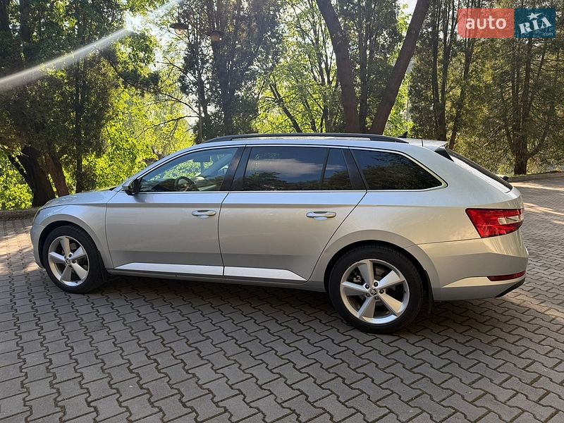 Универсал Skoda Superb 2015 в Львове