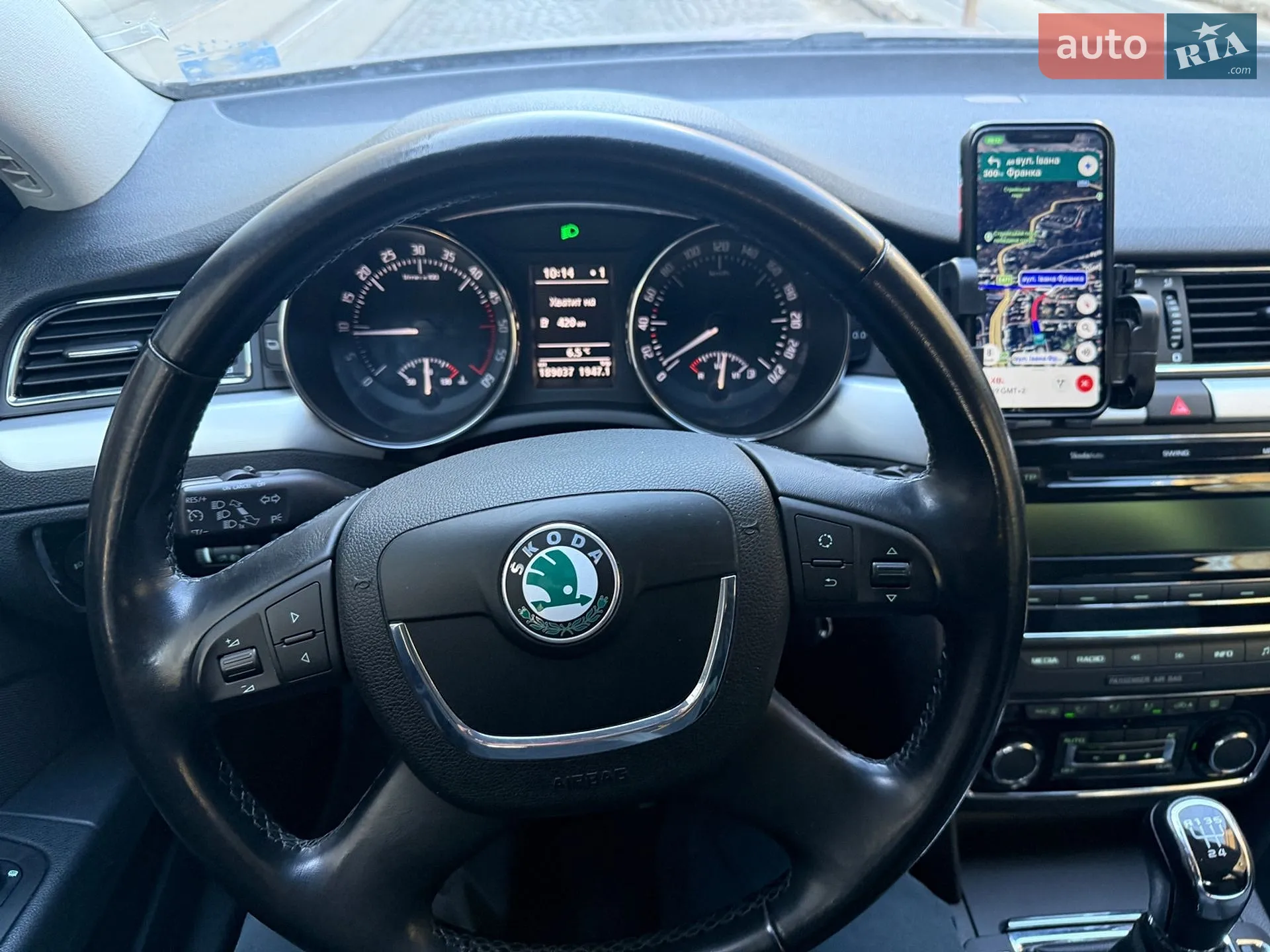 2010 Skoda Superb - мініатюра 2