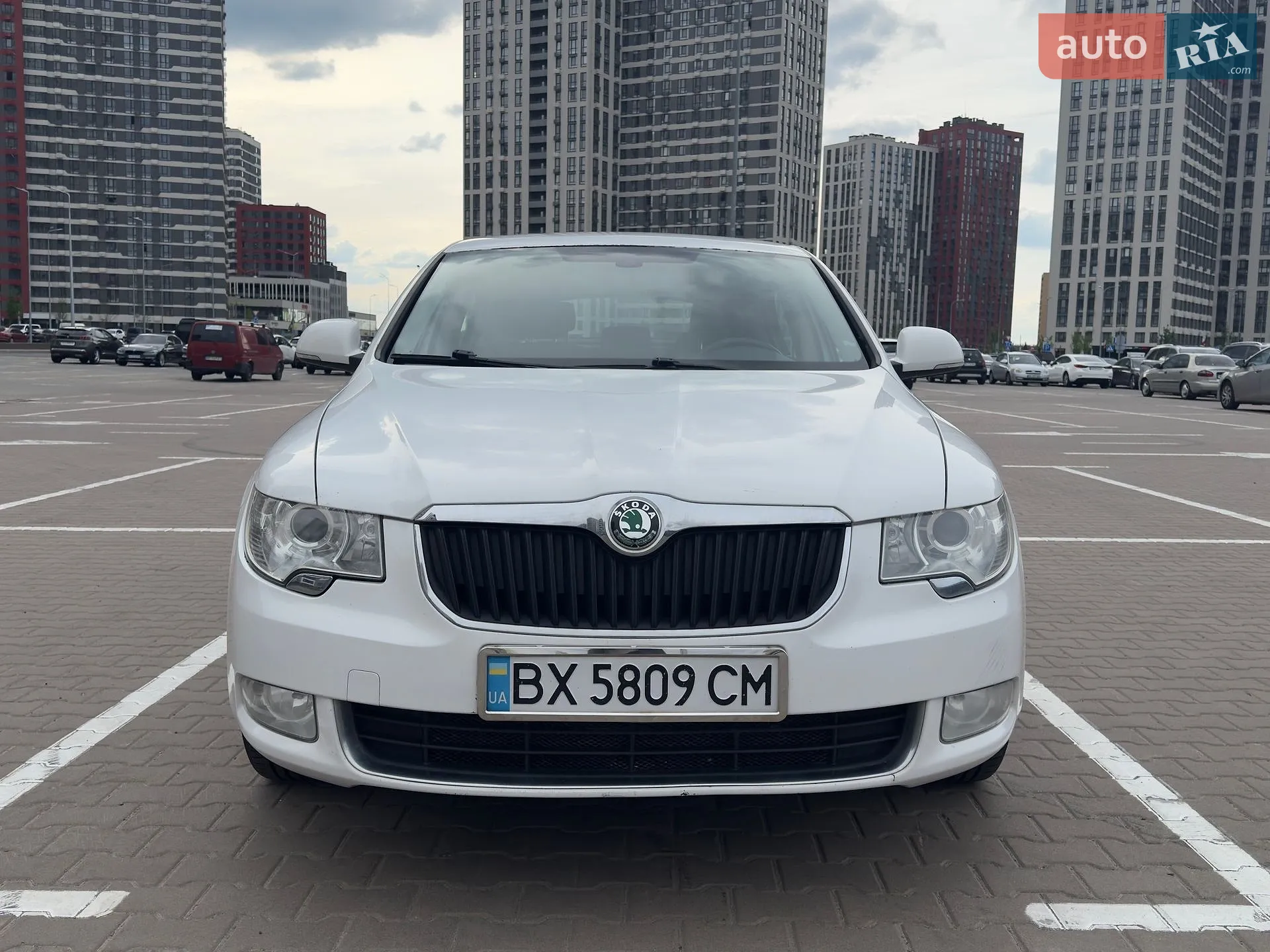 2012 Skoda Superb - мініатюра 2