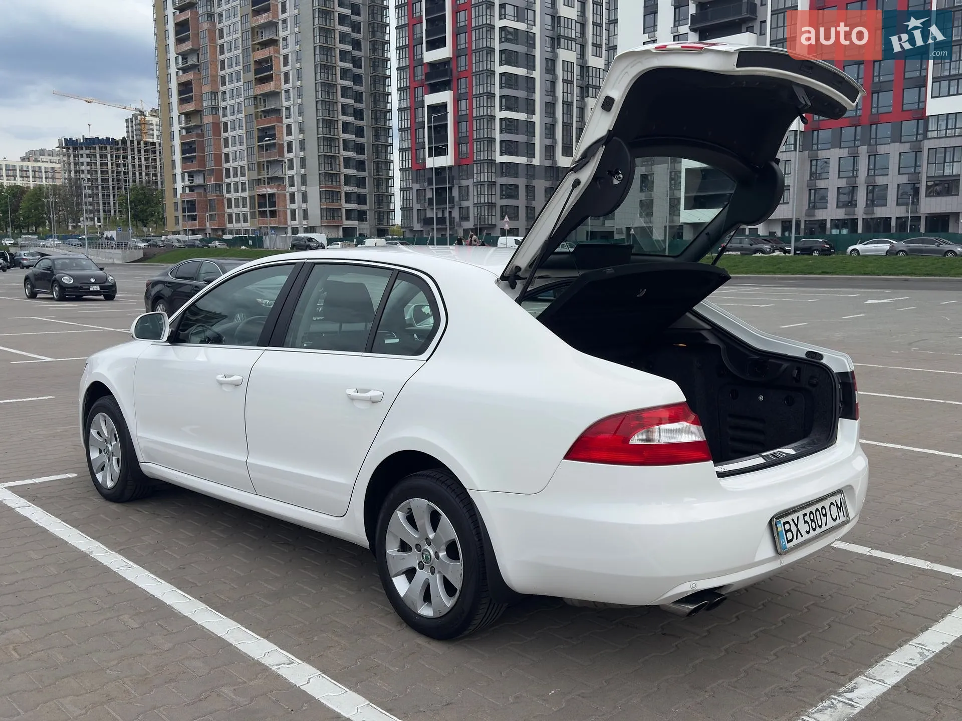 2012 Skoda Superb - мініатюра 9