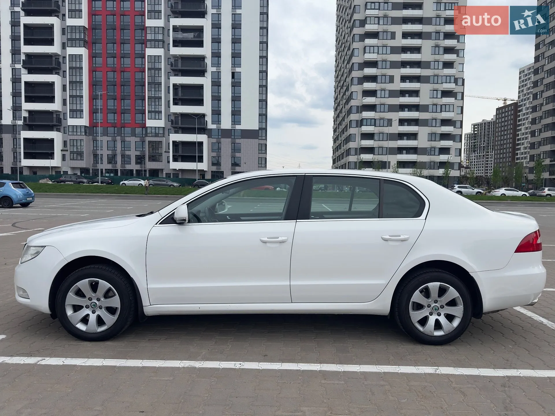 2012 Skoda Superb - мініатюра 7