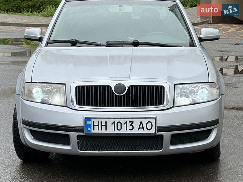 Лифтбек Skoda Superb 2004 в Одессе