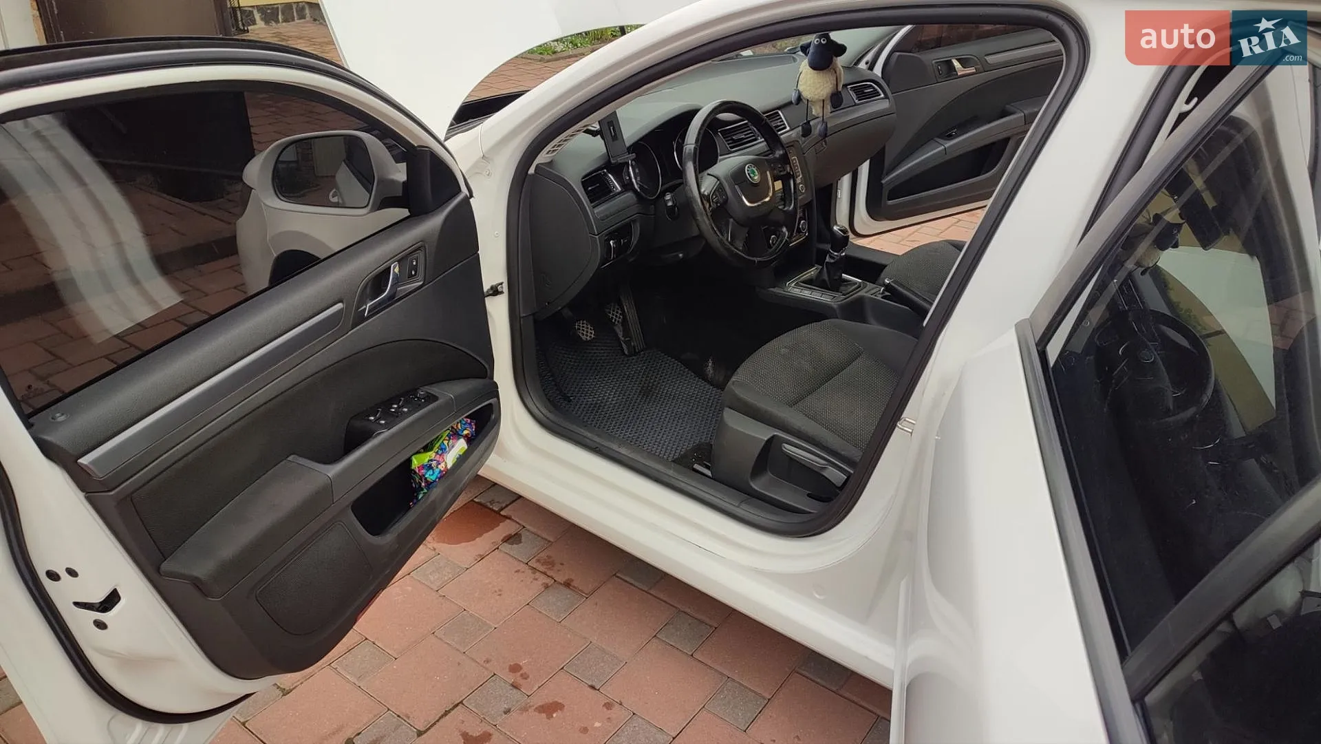 2013 Skoda Superb - мініатюра 19