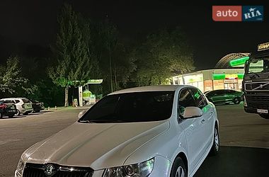 Лифтбек Skoda Superb 2012 в Залещиках Лифтбек Skoda Superb 2012 в Залещиках