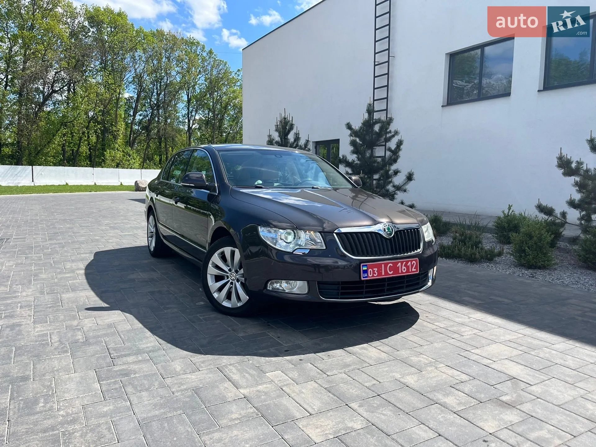2010 Skoda Superb - фото 1