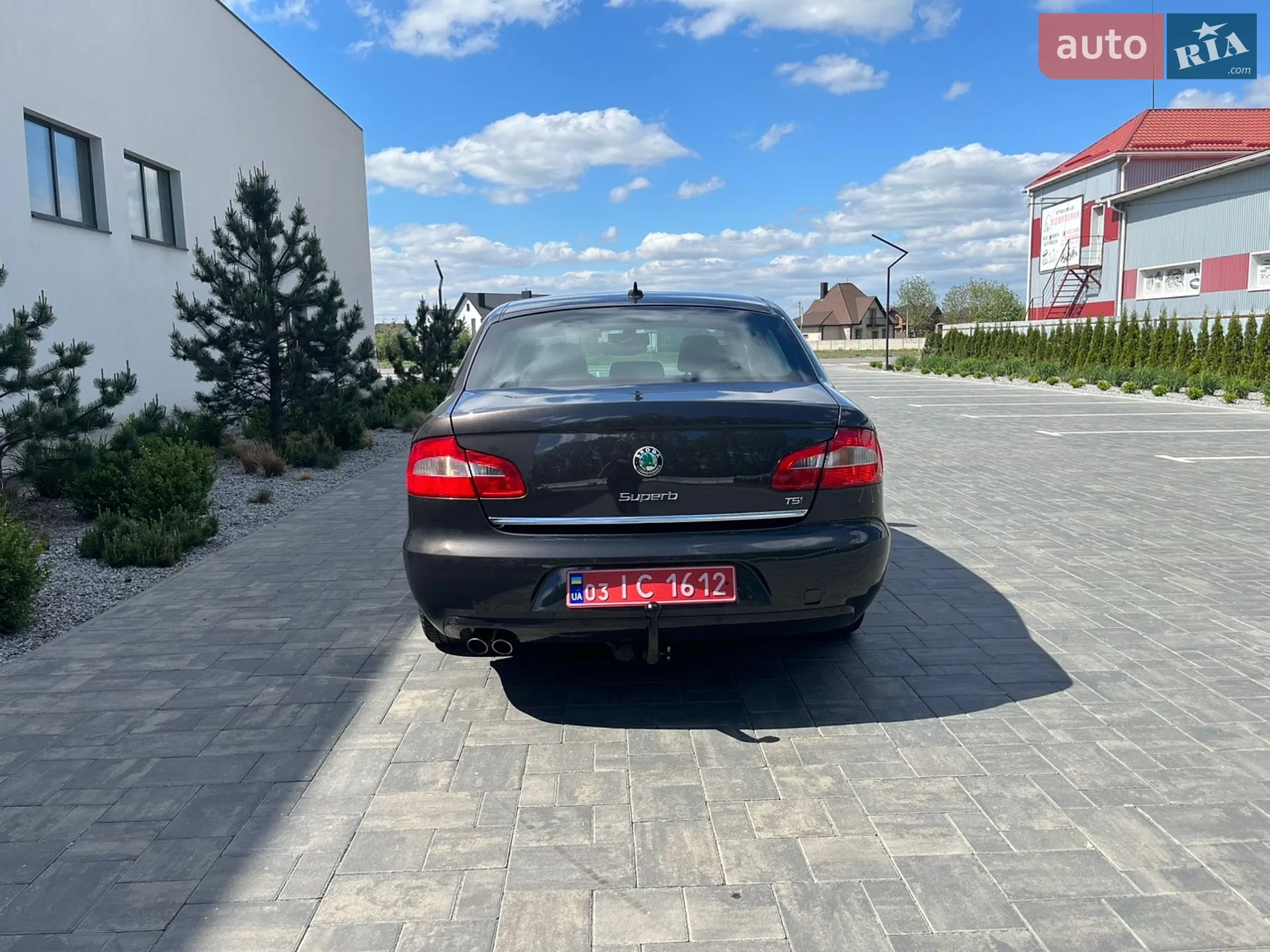 2010 Skoda Superb - мініатюра 8