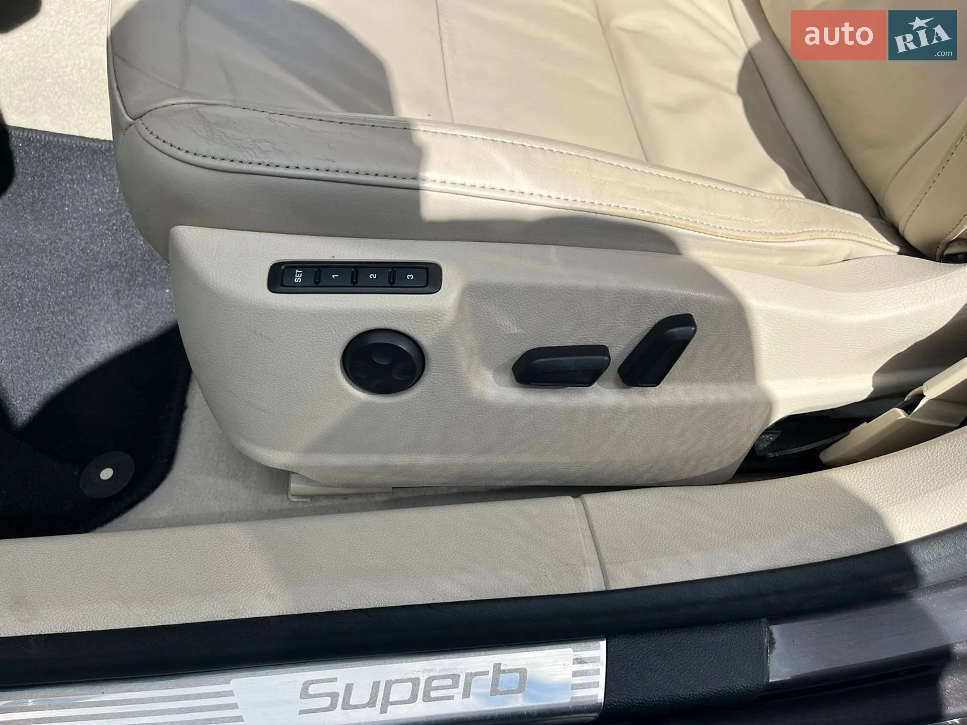 2010 Skoda Superb - мініатюра 32