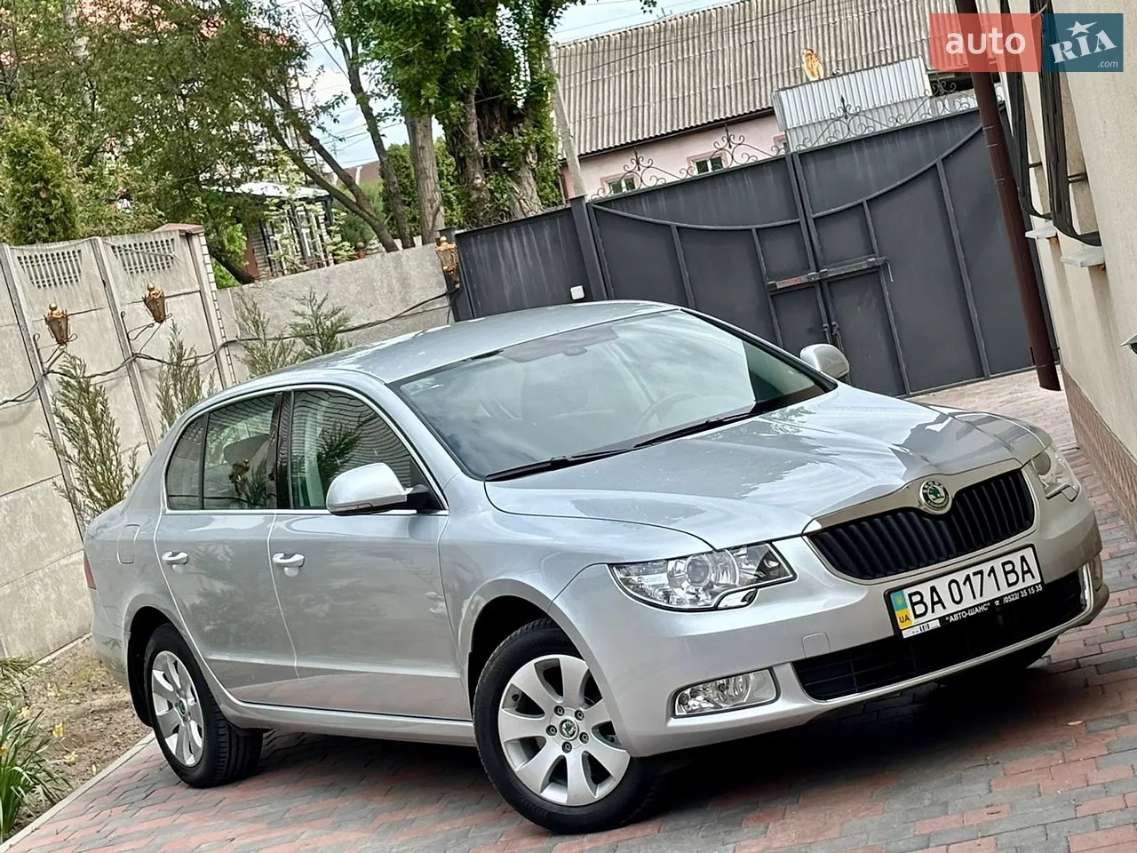 2011 Skoda Superb - мініатюра 20