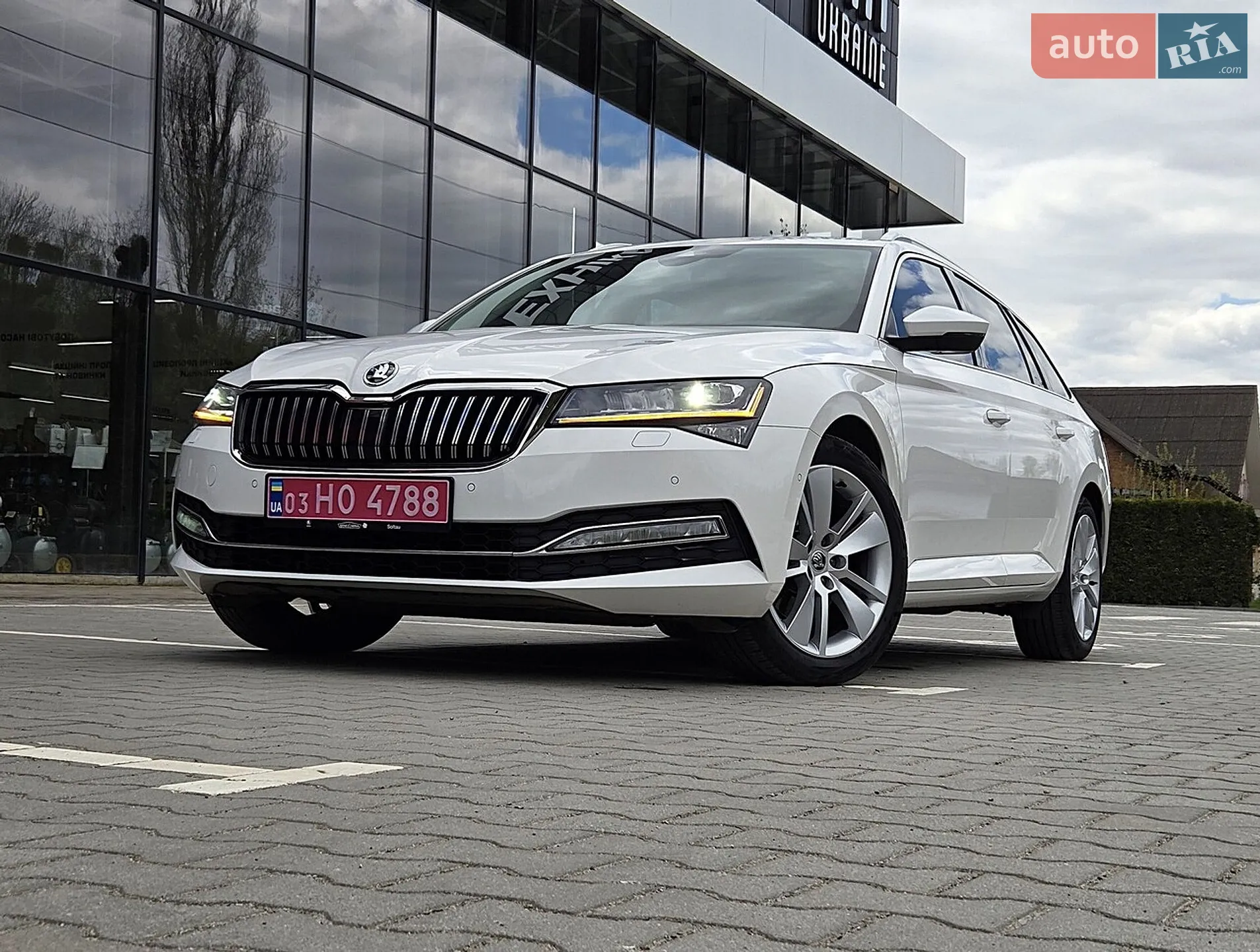 2020 Skoda Superb - фото 1