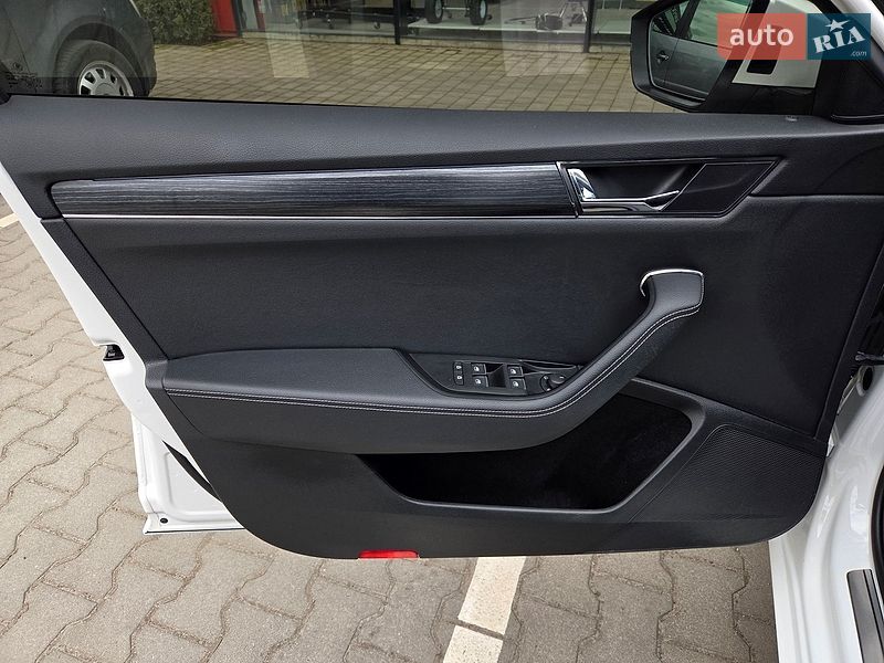 Универсал Skoda Superb 2020 в Киеве