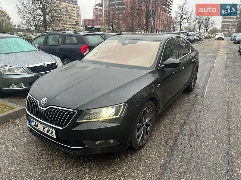 Лифтбек Skoda Superb 2016 в Хусте