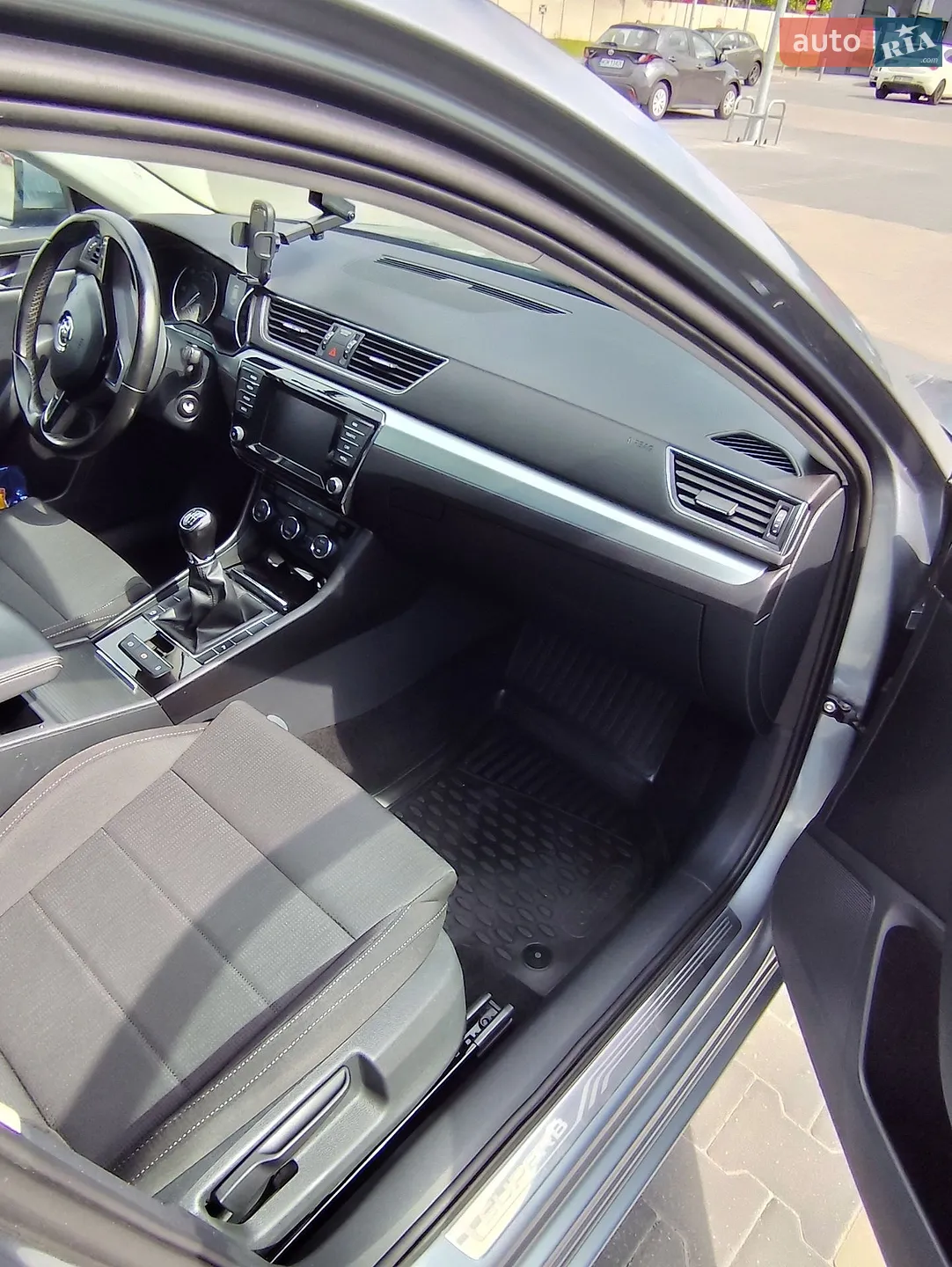 2016 Skoda Superb - мініатюра 9