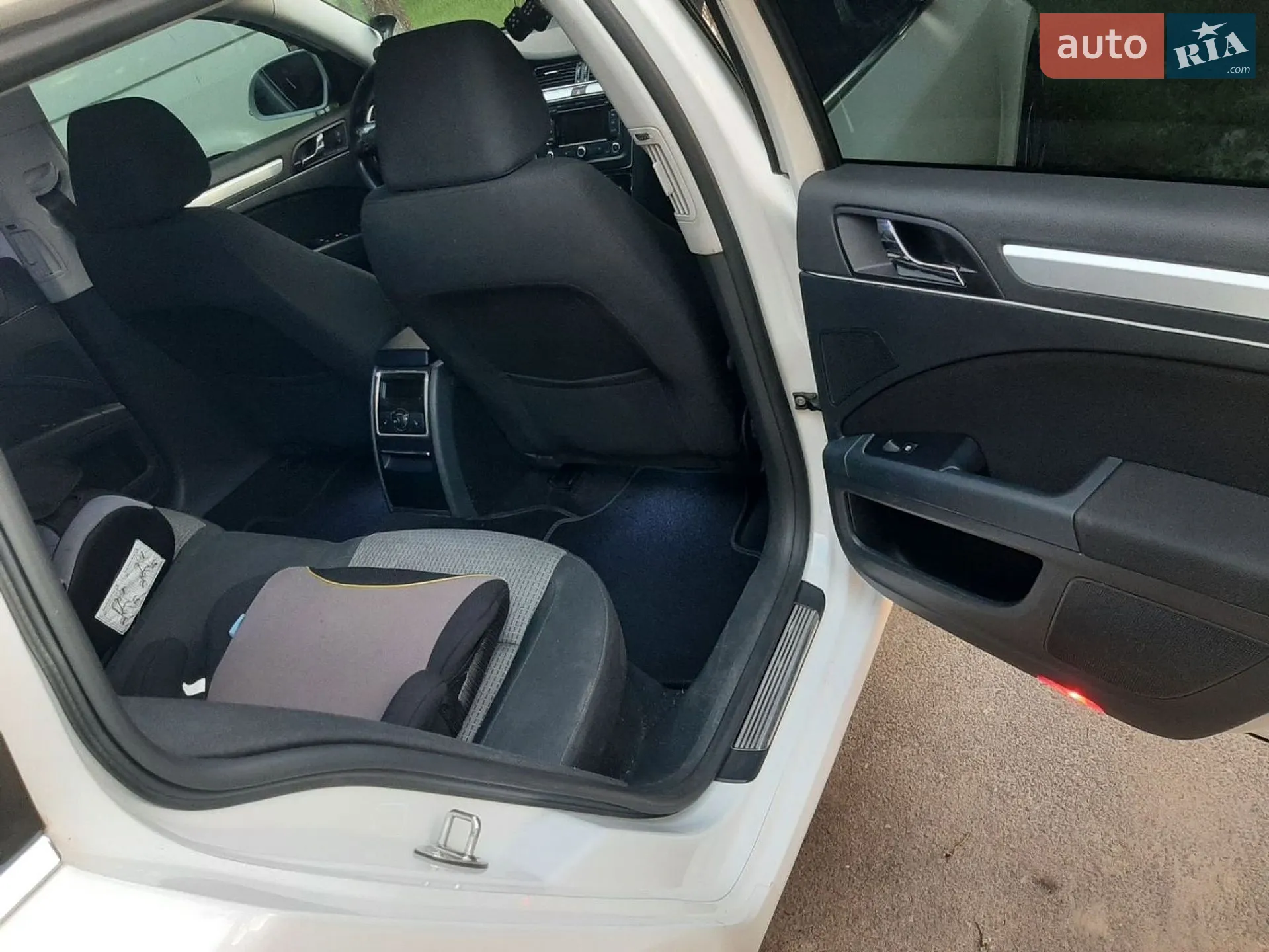 2012 Skoda Superb - мініатюра 15