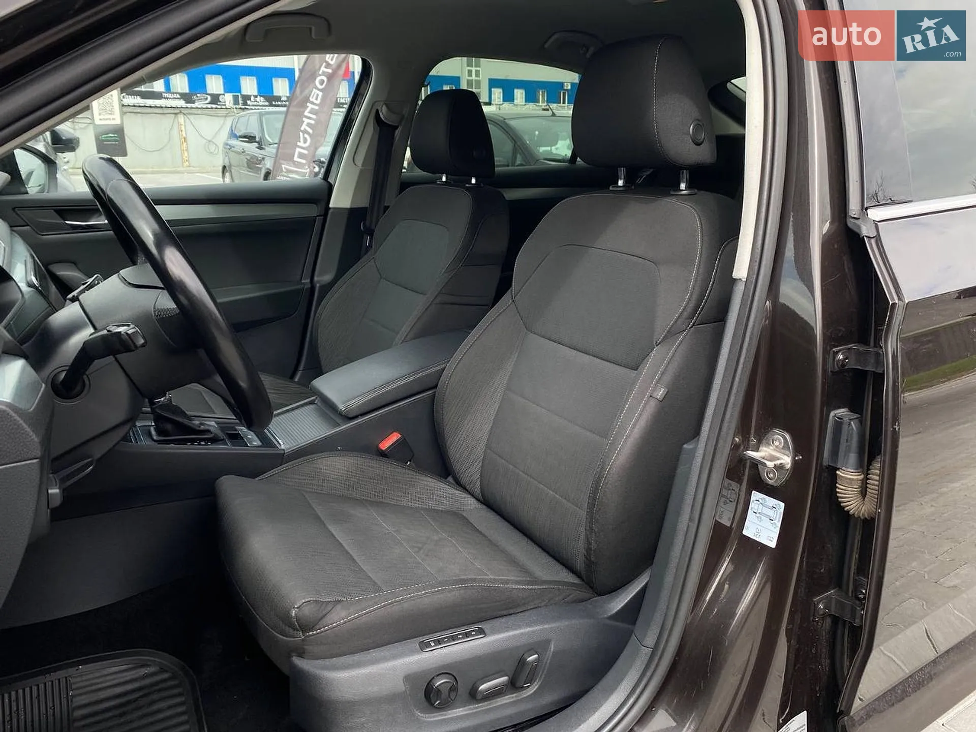 2019 Skoda Superb - мініатюра 23