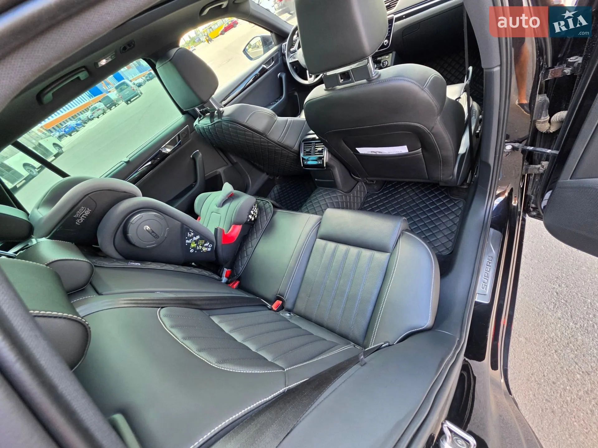 2019 Skoda Superb - мініатюра 13