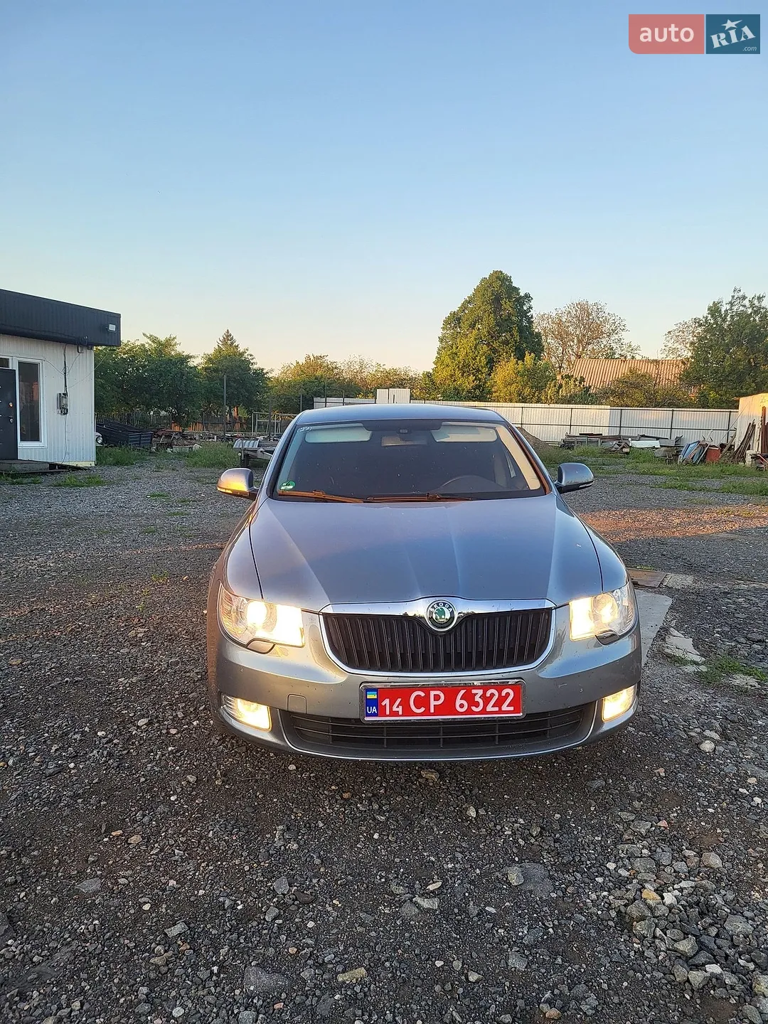 2010 Skoda Superb - мініатюра 3