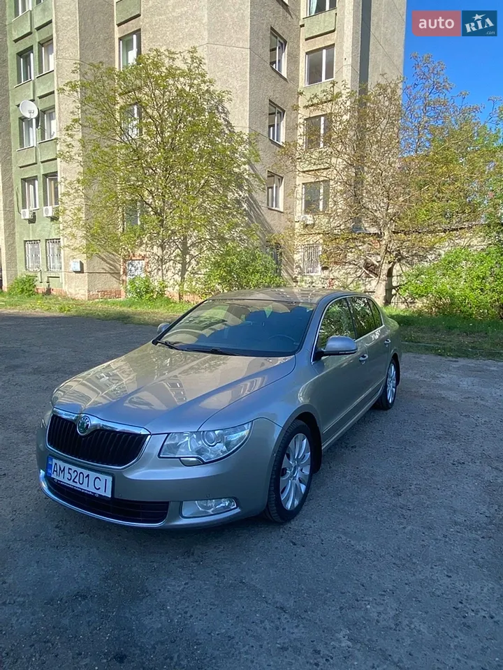 2011 Skoda Superb - мініатюра 20