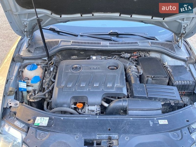 Лифтбек Skoda Superb 2012 в Львове