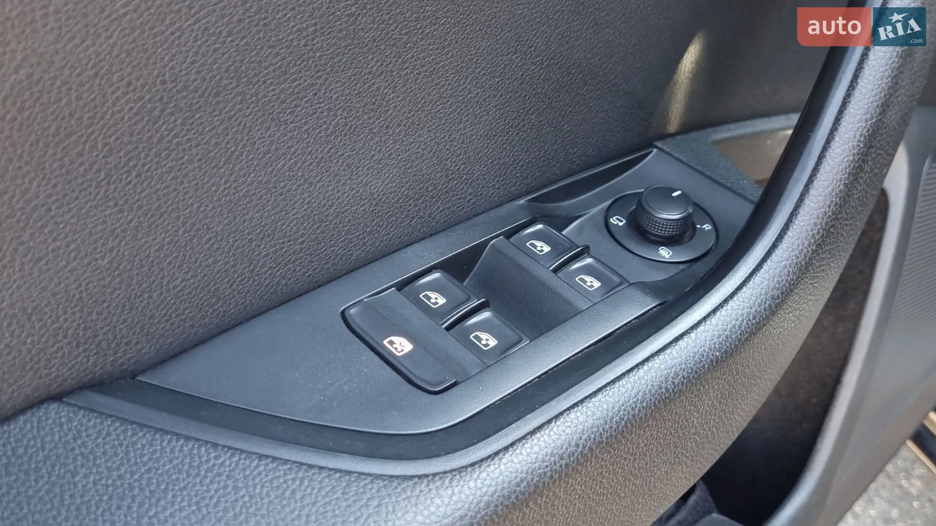 2017 Skoda Superb - мініатюра 3