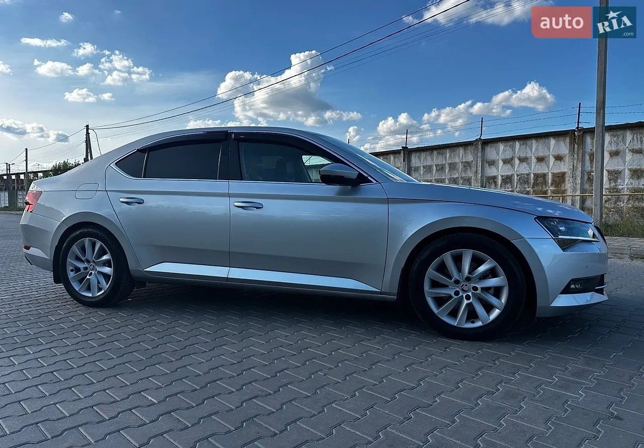 2018 Skoda Superb - мініатюра 216