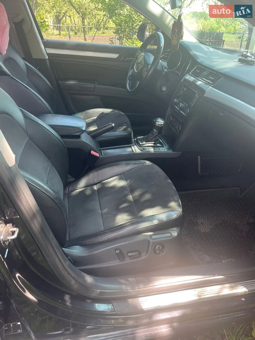 2012 Skoda Superb - мініатюра 15