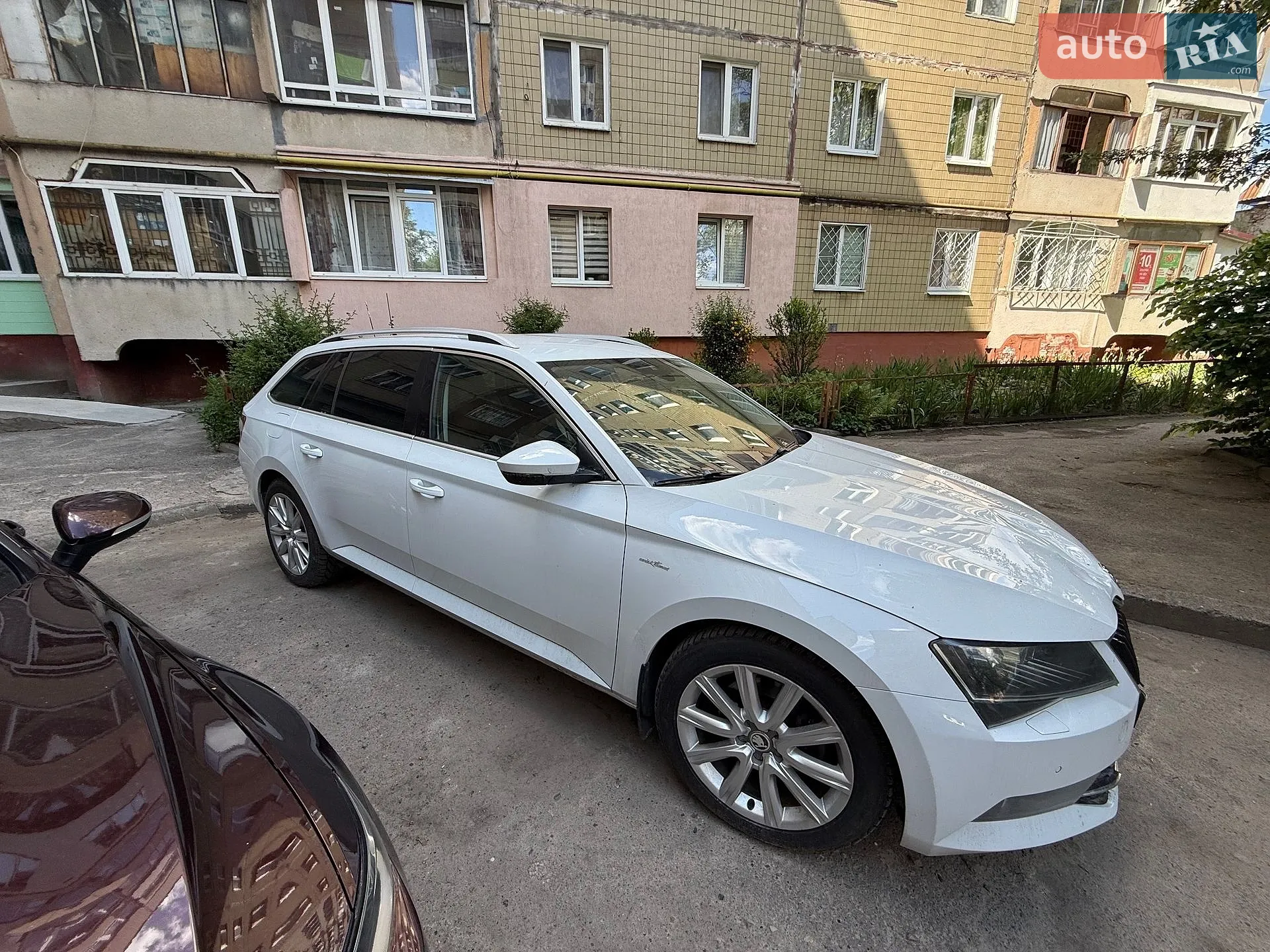 2015 Skoda Superb - мініатюра 2