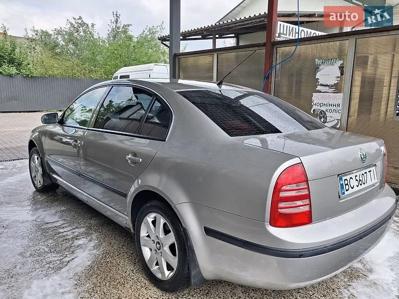 Skoda Superb 2006 VIN TMBDL23U76B047915 фото оголошення 4 з 35