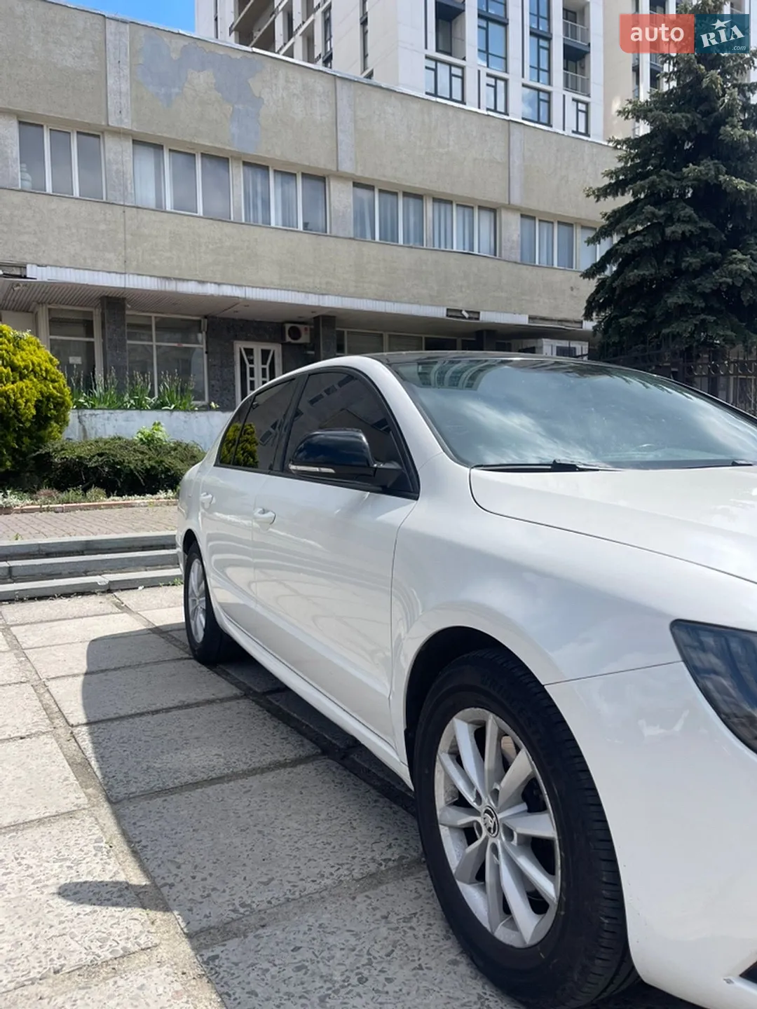 2014 Skoda Superb - мініатюра 5