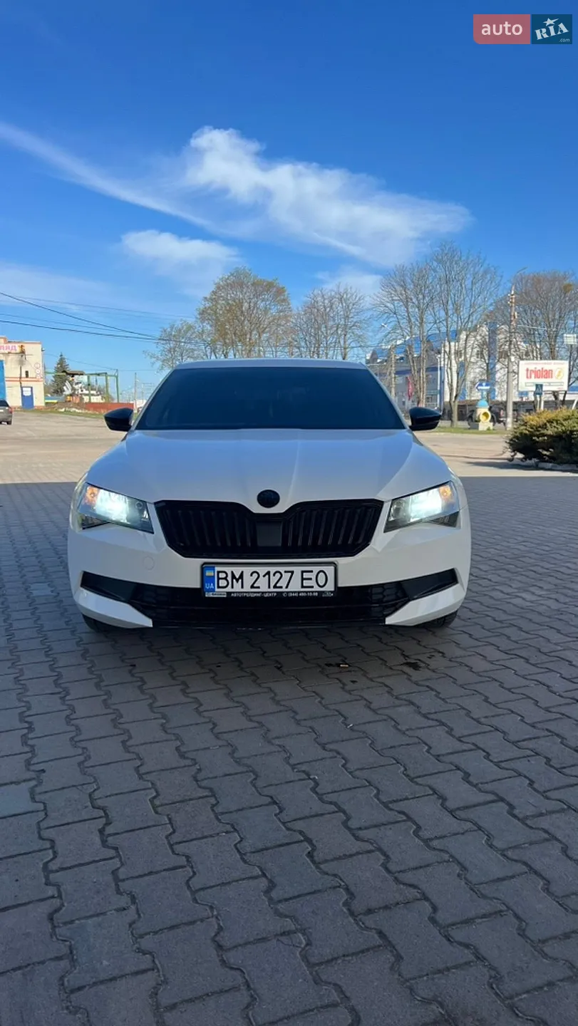 2015 Skoda Superb - мініатюра 2