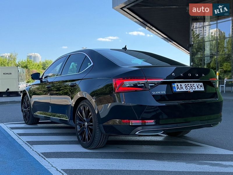 Лифтбек Skoda Superb 2021 в Киеве