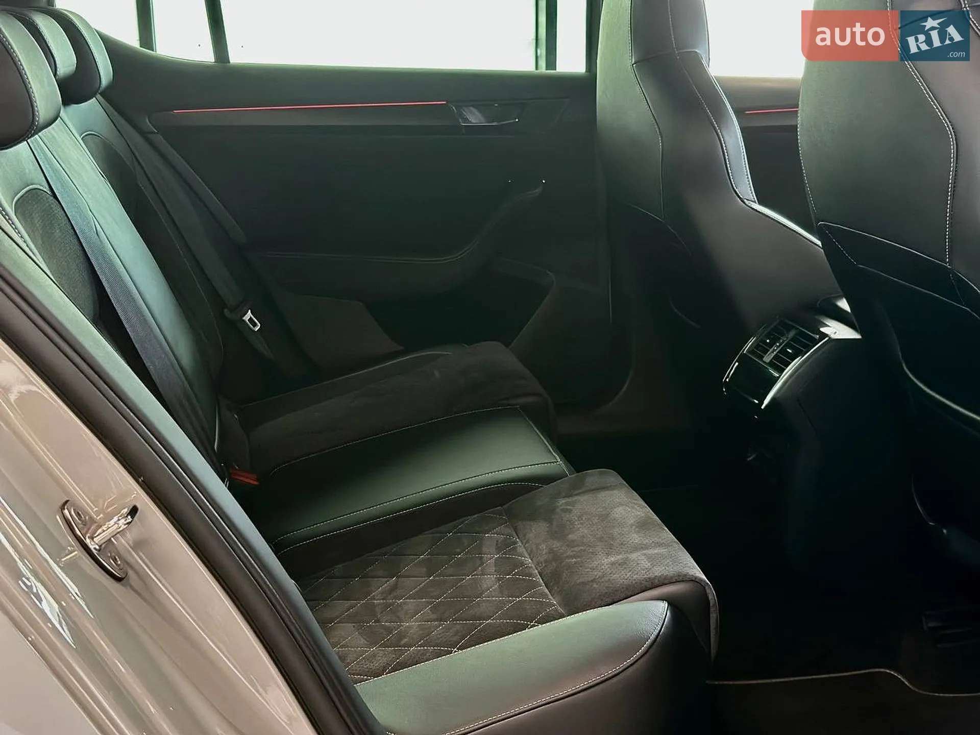 2021 Skoda Superb - мініатюра 34