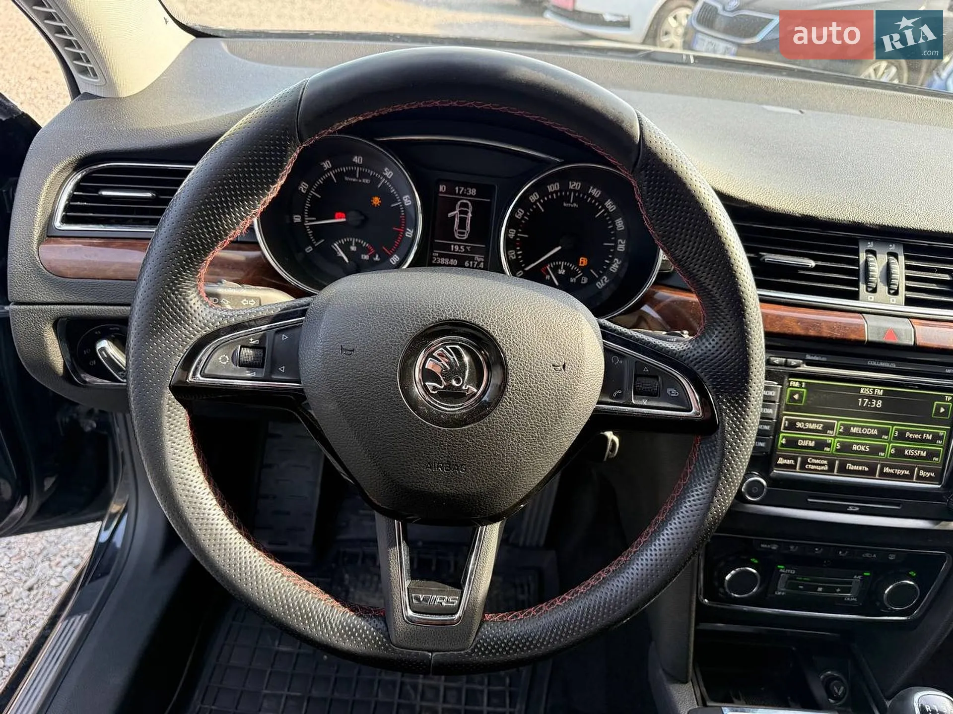 2013 Skoda Superb - мініатюра 9