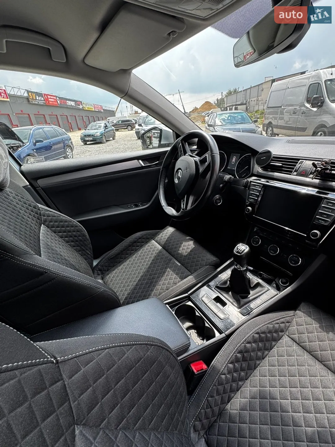 2016 Skoda Superb - мініатюра 19