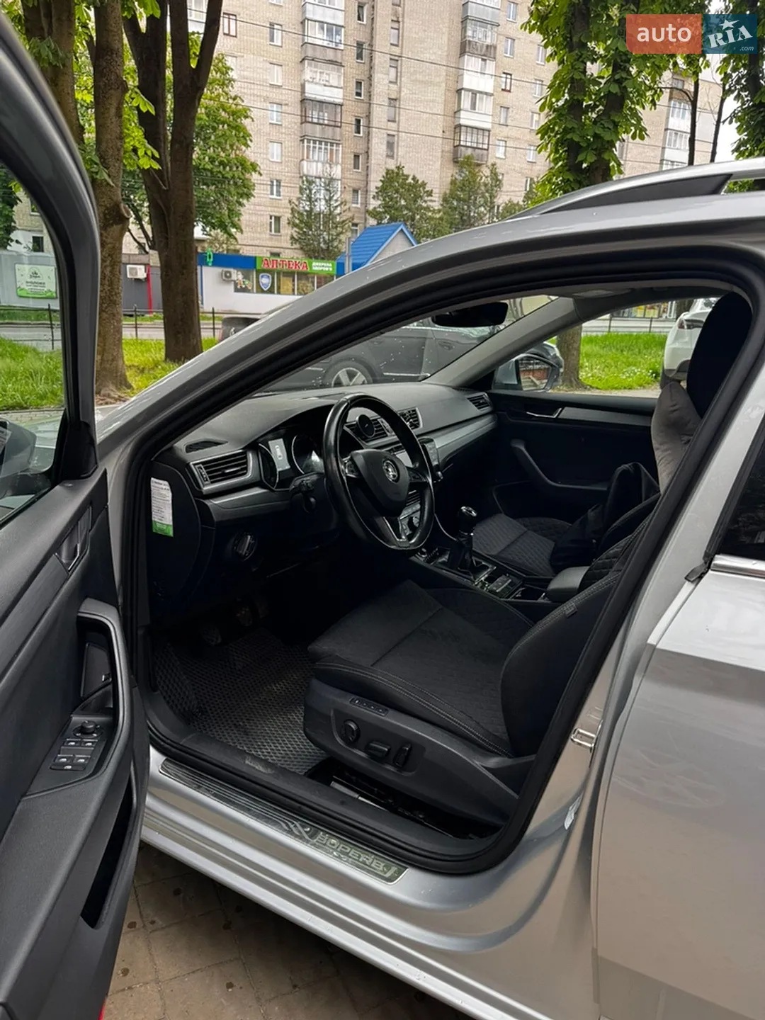 2016 Skoda Superb - мініатюра 28