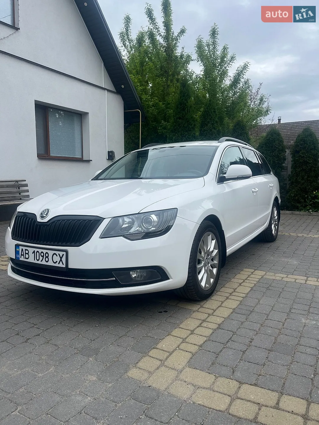 2013 Skoda Superb - мініатюра 2