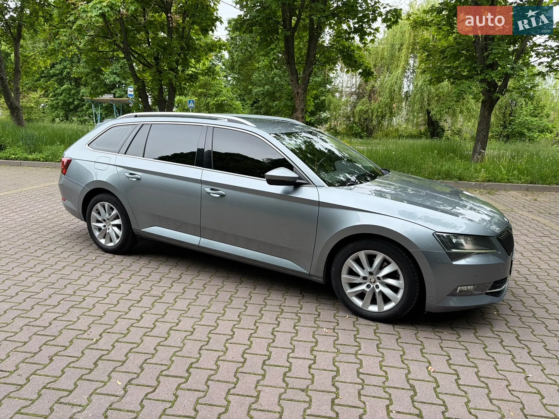 2019 Skoda Superb - мініатюра 3
