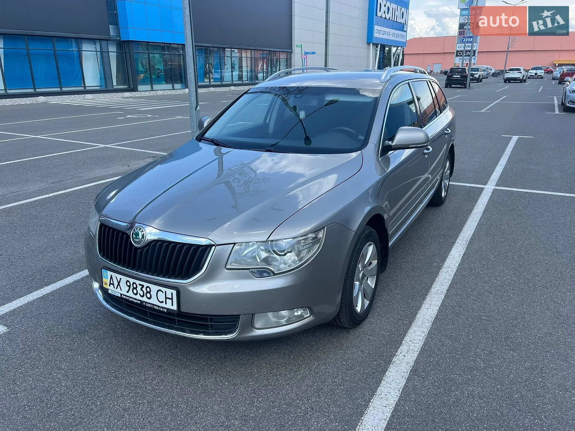 2010 Skoda Superb - фото 1
