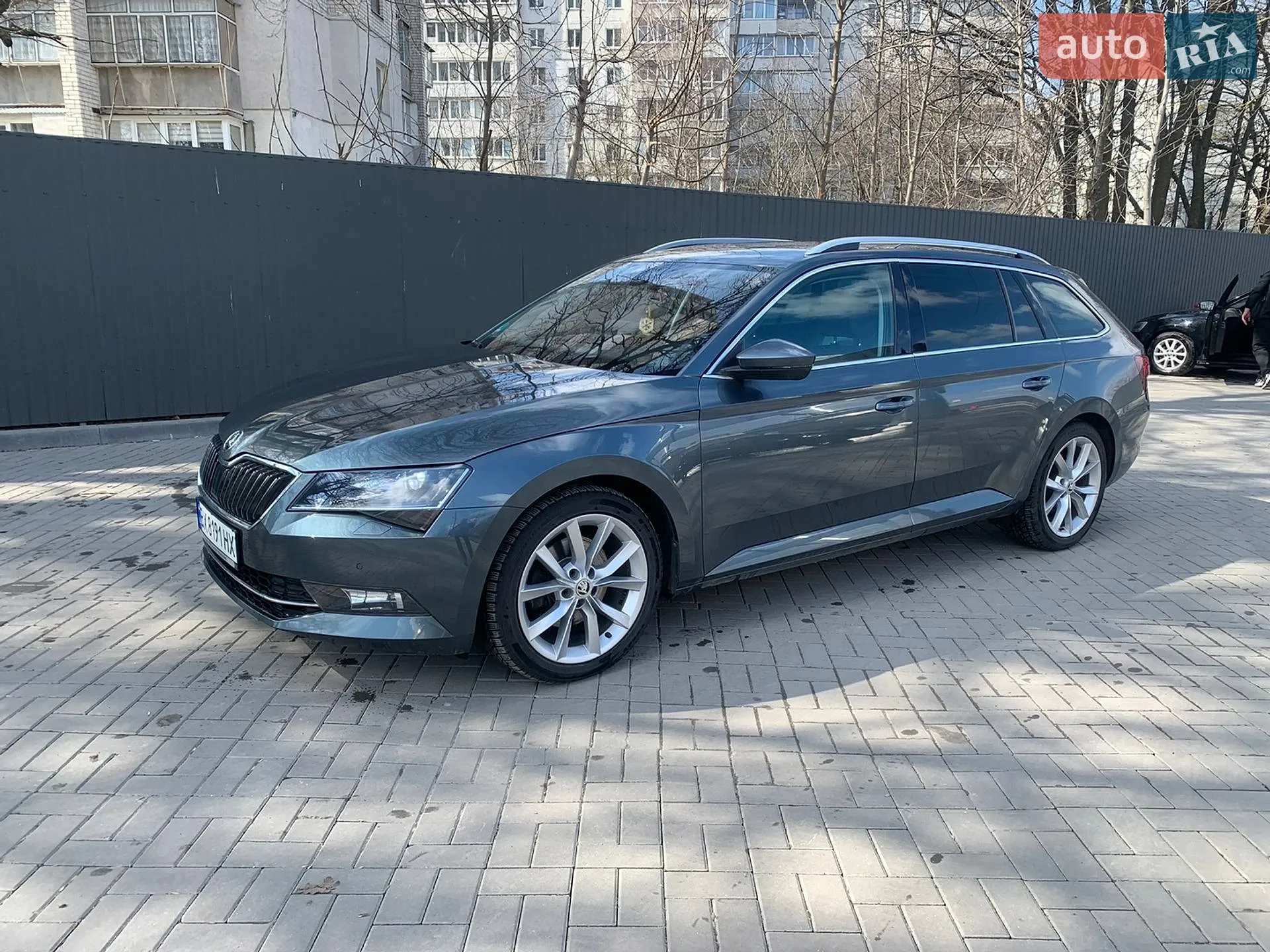 2016 Skoda Superb - мініатюра 2