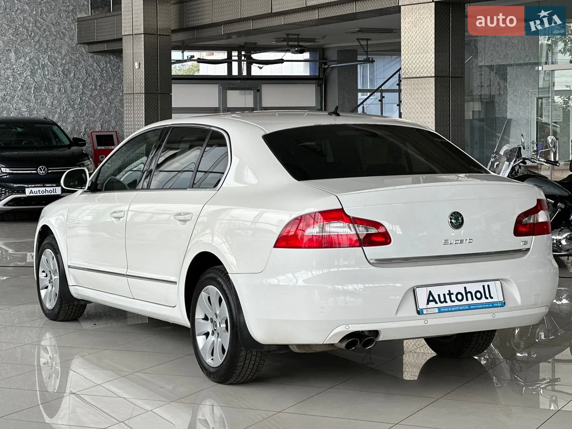 2010 Skoda Superb - мініатюра 8