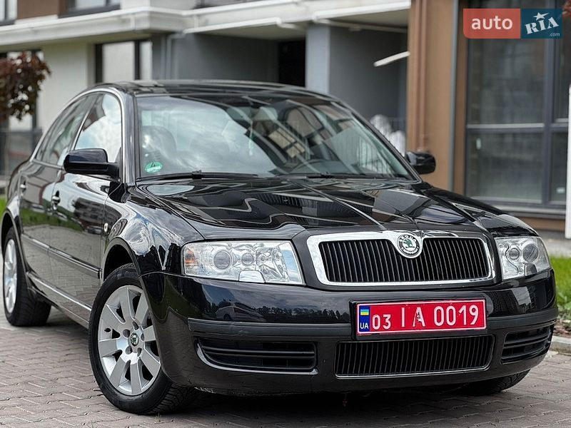 Лифтбек Skoda Superb 2004 в Тернополе