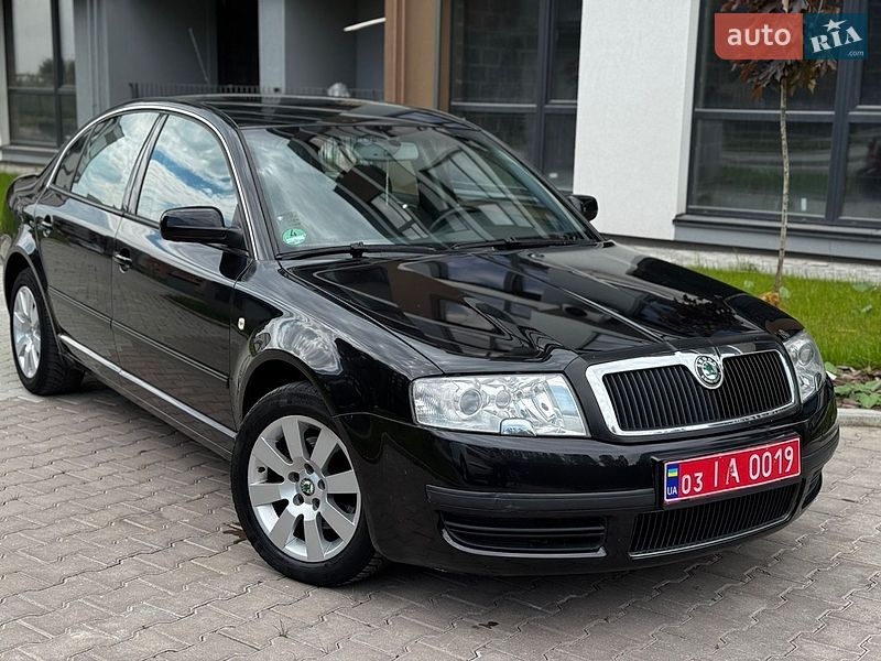Лифтбек Skoda Superb 2004 в Тернополе