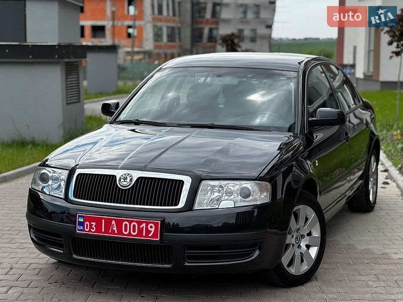 Лифтбек Skoda Superb 2004 в Тернополе
