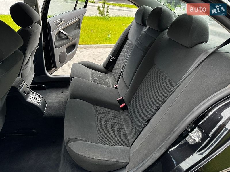 Лифтбек Skoda Superb 2004 в Тернополе