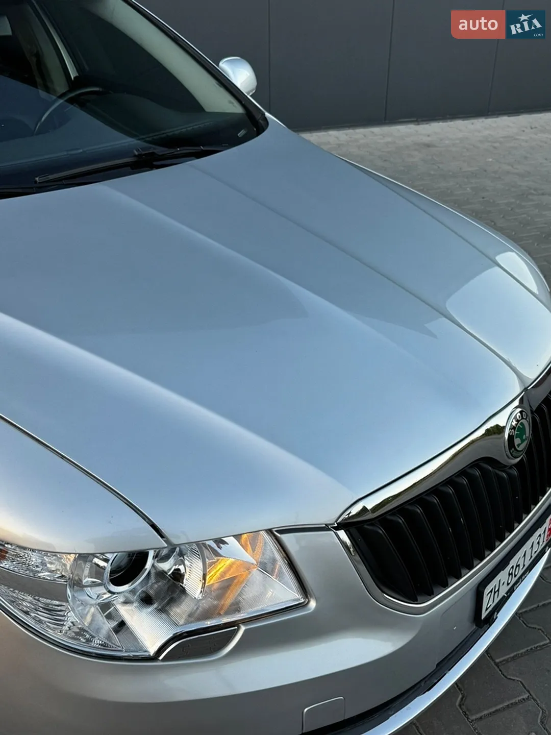 2011 Skoda Superb - мініатюра 8