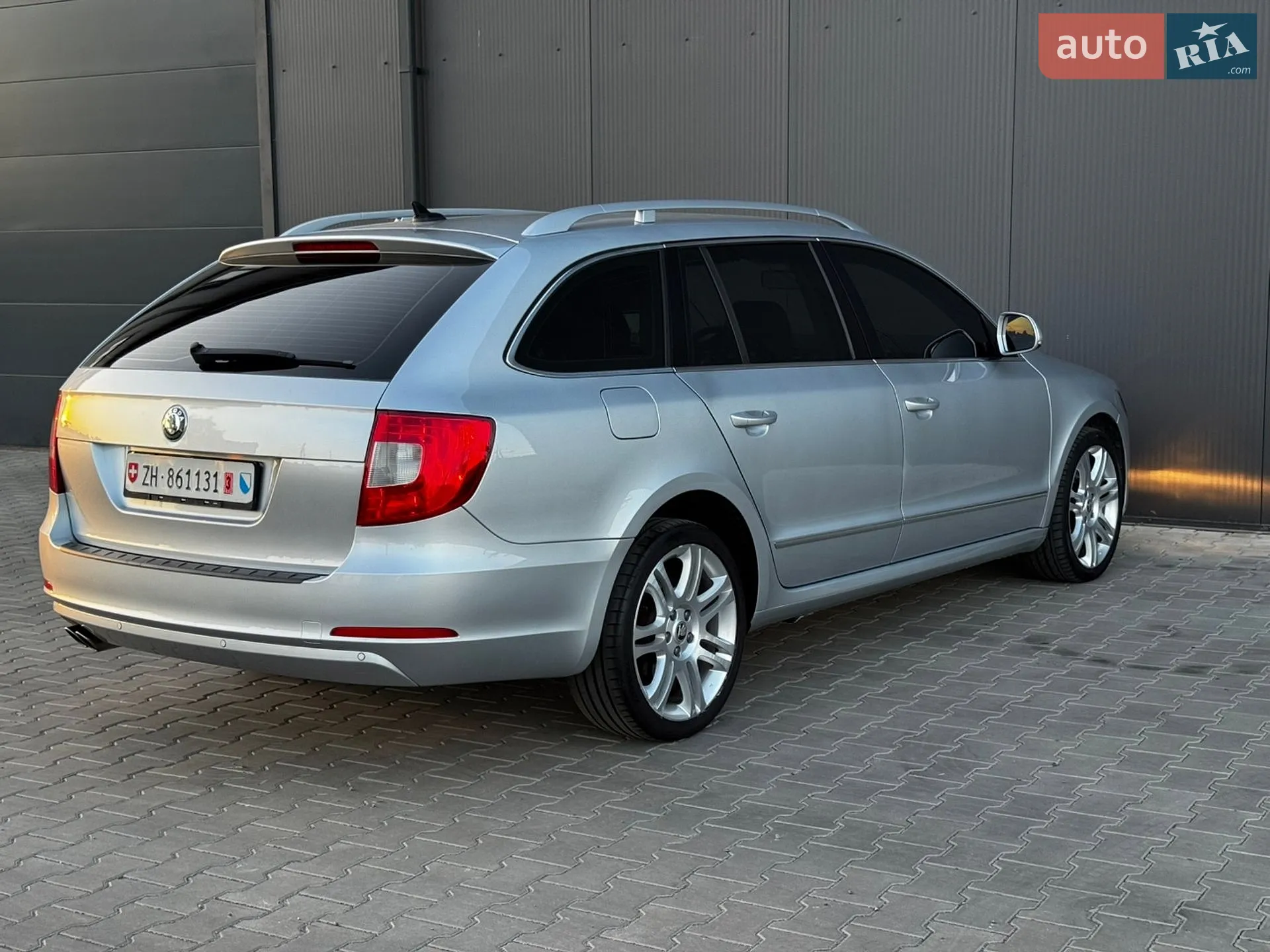 2011 Skoda Superb - мініатюра 26