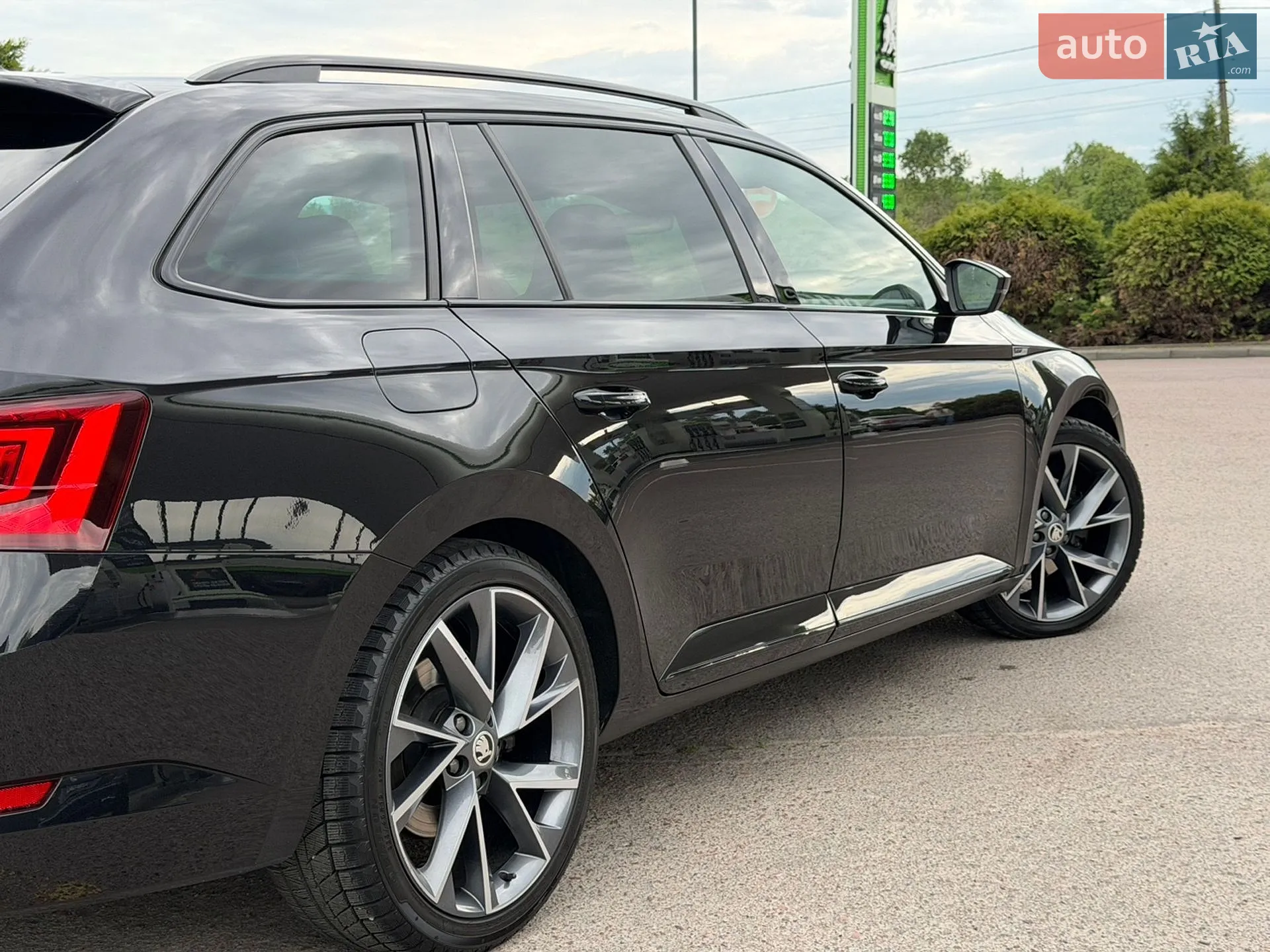 2018 Skoda Superb - мініатюра 53