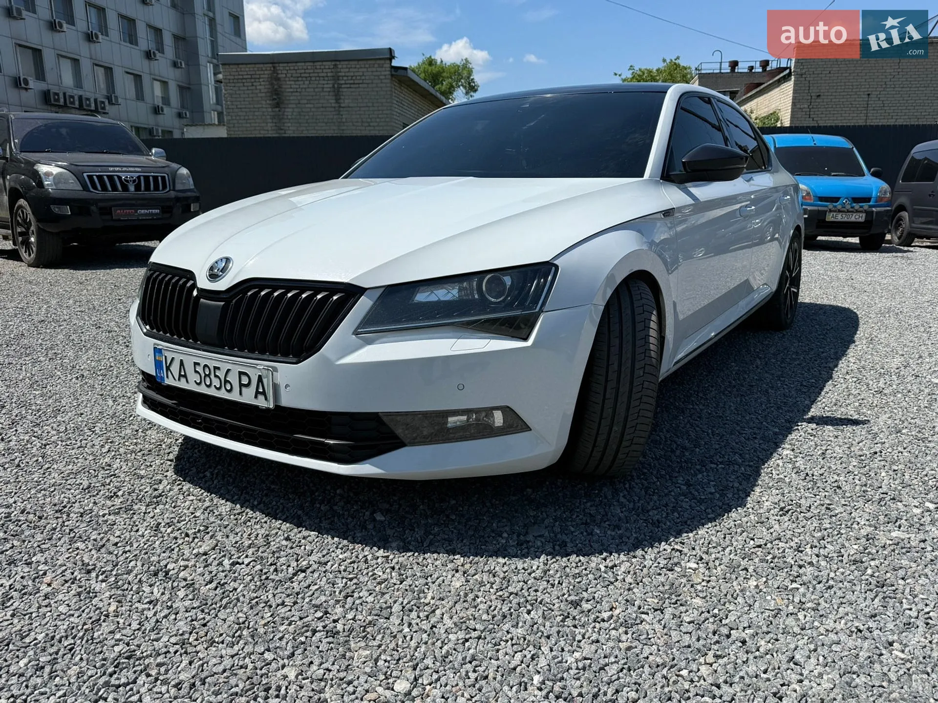 2016 Skoda Superb - мініатюра 3